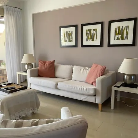 Apartment Modern And Stylish In Vanessa Complex Peyia
